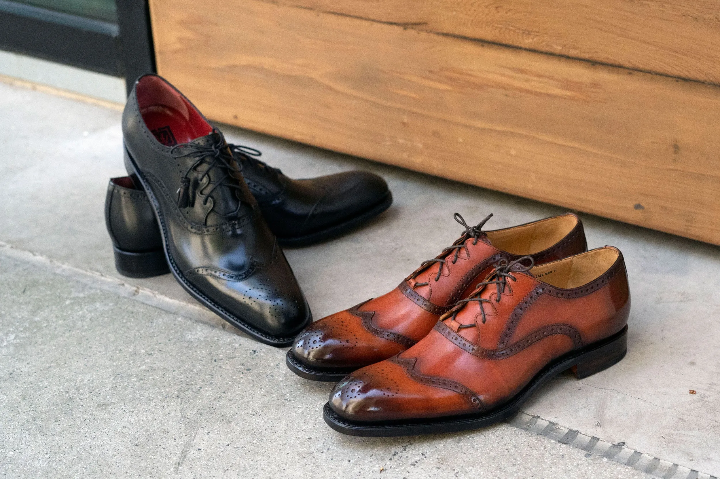 "Stephen" Burnished Calfskin Lace-Up Spectator Oxford Caramel